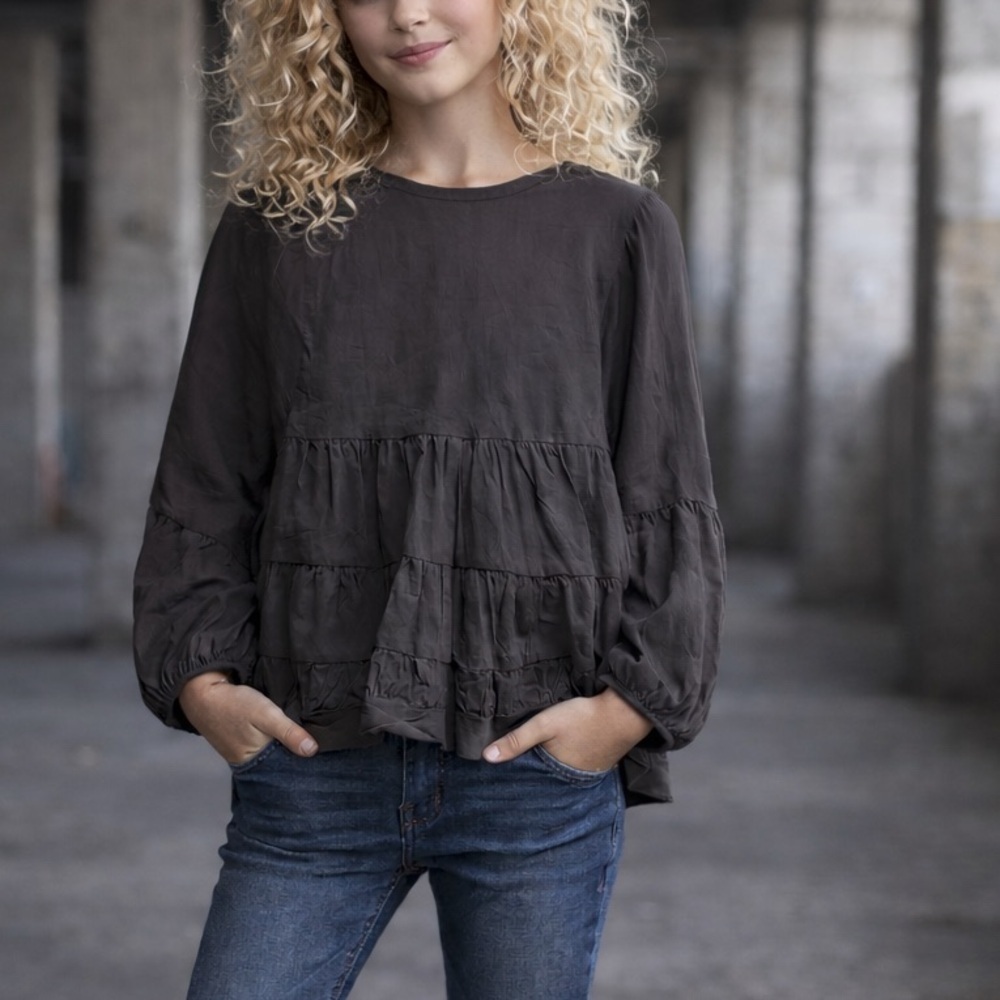 Altar'd State Tiered Babydoll Long Sleeve Blouse Top in Charcoal, NWT